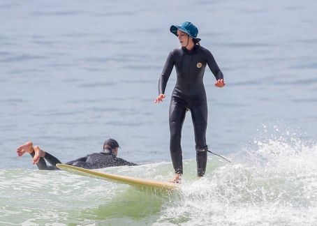 Leighton Meester – Seen on a surf session in Malibu | Leighton Meester