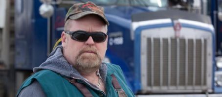 Who is Hugh Rowland dating? Hugh Rowland girlfriend, wife