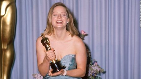 robe oscar jodie Foster 1989