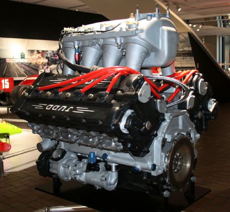Honda turbocharged Indy V8 engine