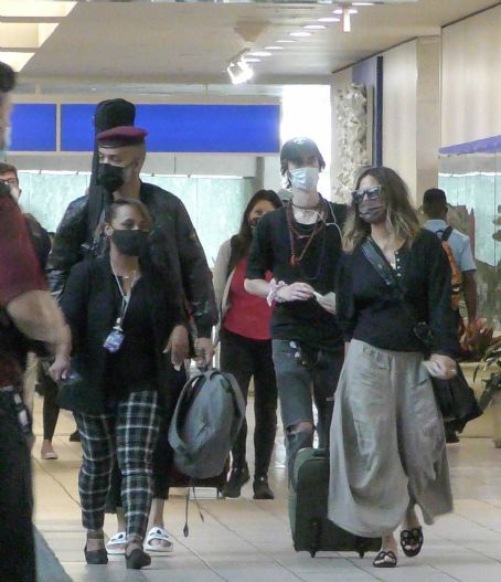 Halle Berry – arriving at Orlando International Airport | Halle Berry