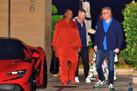 Queen Latifah – Seen at celebrity hotspot Nobu in Malibu