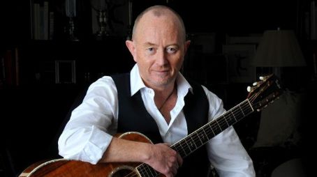 Dave Dobbyn