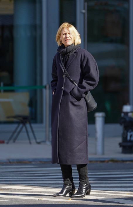 Claire Danes – Out and about in New York