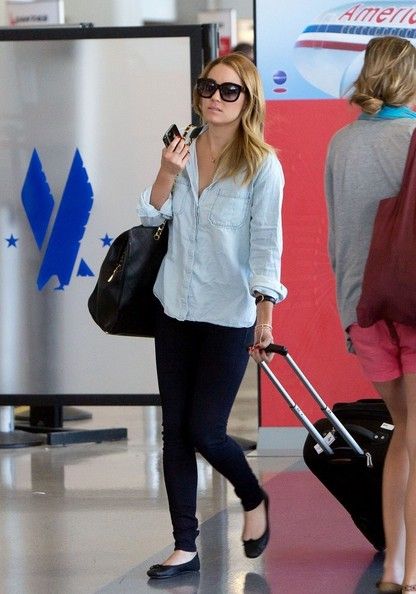 Lauren Conrad at LAX Airport May 5, 2007 – Star Style