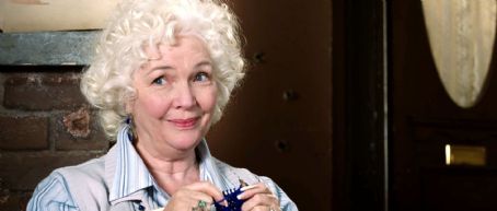 Next photo of Fionnula Flanagan