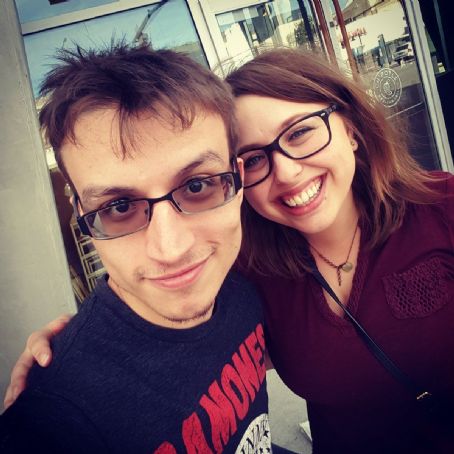 Laci Green and Chris Ray Maldonado - Hookup