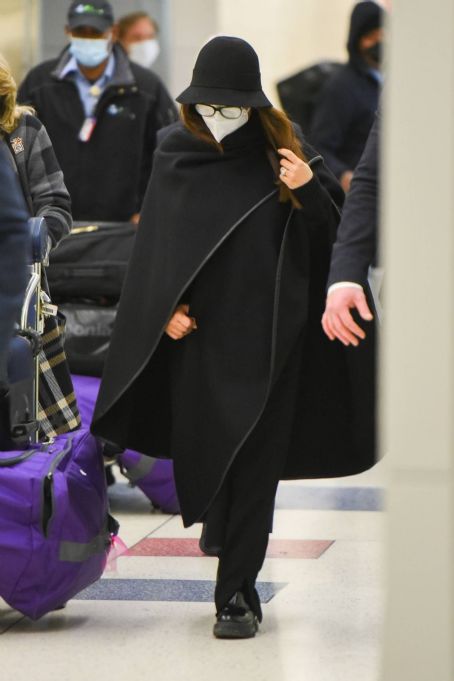 Salma Hayek – Arriving to JFK Airport in New York City