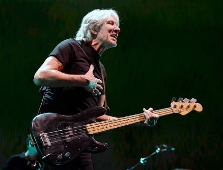 Roger Waters Photos - Roger Waters Picture Gallery - FamousFix - Page 6