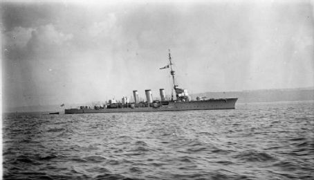 List of Arethusa-class cruisers (1913) - FamousFix List