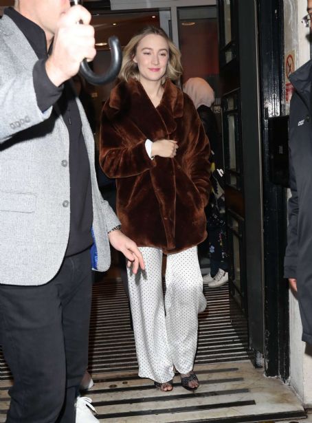 Saoirse Ronan – Arriving at the Zoe Ball Breakfast Show in London