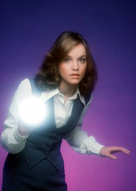 Pamela Sue Martin Photos - Pamela Sue Martin Picture Gallery - FamousFix