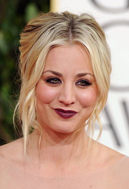 Kaley Cuoco - The 70th Golden Globe Awards (2013)