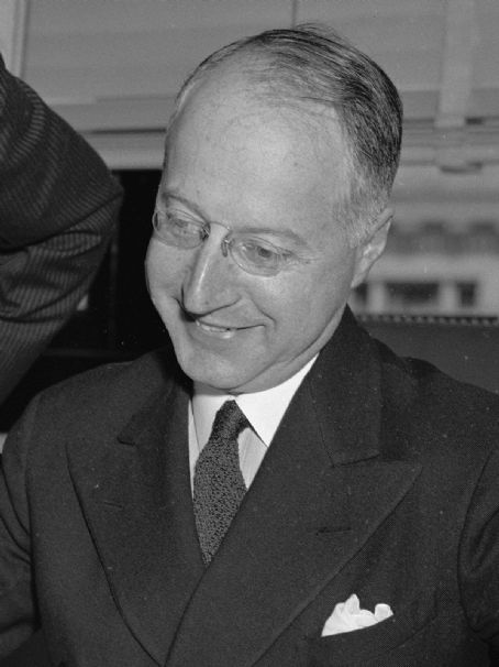 Nathan Straus, Jr.
