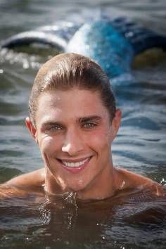 Mako Mermaids cast - FamousFix.com list