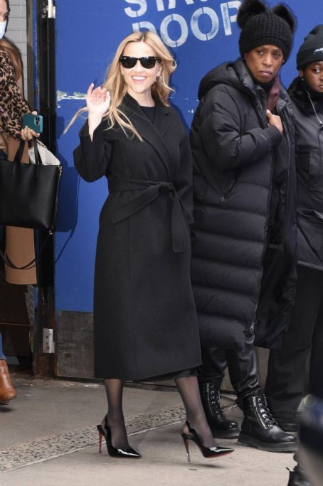 Reese Witherspoon – Seen at Good Morning America in New York