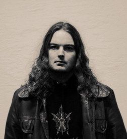 Martin Larsson (guitarist)