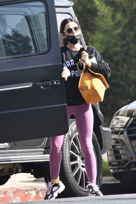Lucy Hale – Attend a pilates class in West Hollywood