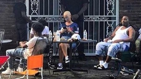 Amber Rose And 21 Savage At His Grandmother S House In Atlanta
