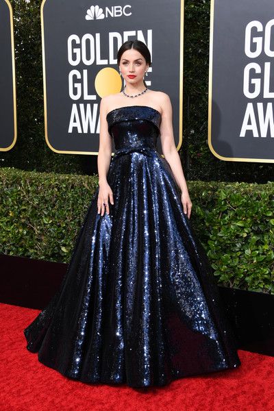 Ana de Armas  wears Ralph & Russo Dress : 77th Annual Golden Globe Awards