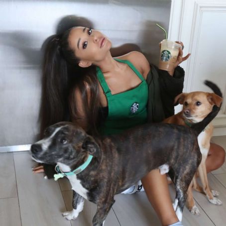 Ariana Grande – ‘Starbucks X Ariana Grande’ Photoshoot 2019