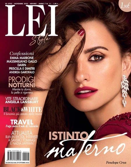 Penélope Cruz, LEI Magazine November 2022 Cover Photo - Italy