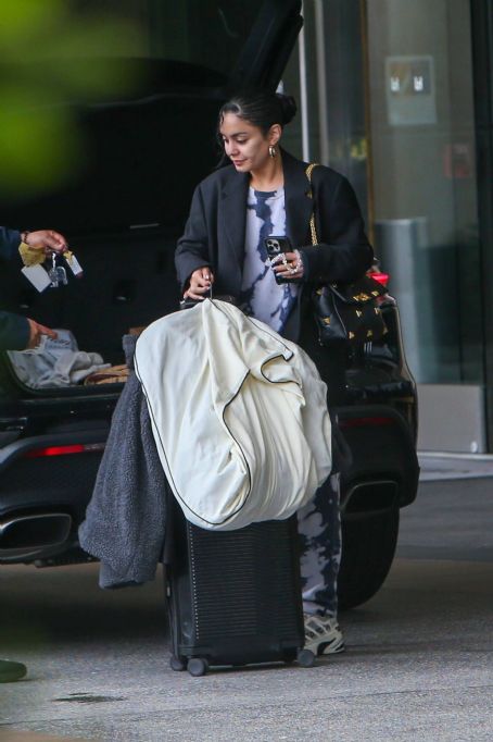 Vanessa Hudgens – Checks out of The Loews Hotel in Los Angeles