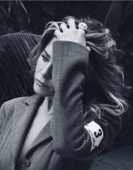 Jennifer Aniston - Madame Figaro Magazine Pictorial [France] (24 September 2021)