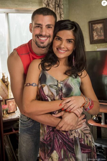 Foto: Cauã Reymond e Vanessa Giácomo caracterizados como seus personagens  em 'A Regra do Jogo' - Purepeople