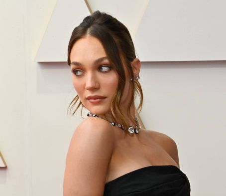 Maddie Ziegler – 2022 Academy Awards at the Dolby Theatre in Los Angeles