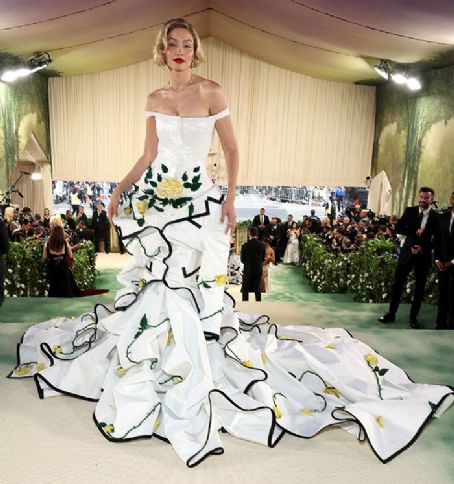 Gigi Hadid wears Thom Browne - 2024 Met Gala - FamousFix