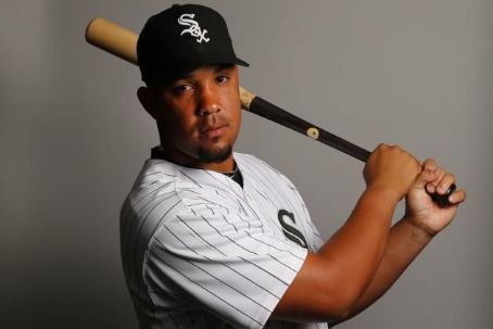 Who is José Abreu dating? José Abreu girlfriend, wife