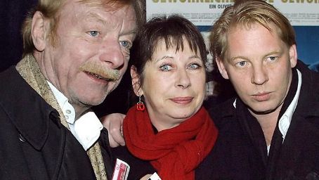 Otto Sander and Monika Hansen