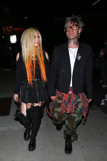 Avril Lavigne – Seen at The Roxy Theatre in West Hollywood Picture