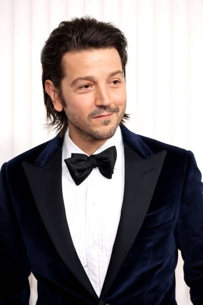Diego Luna - The 29th Annual Screen Actors Guild Awards (2023)