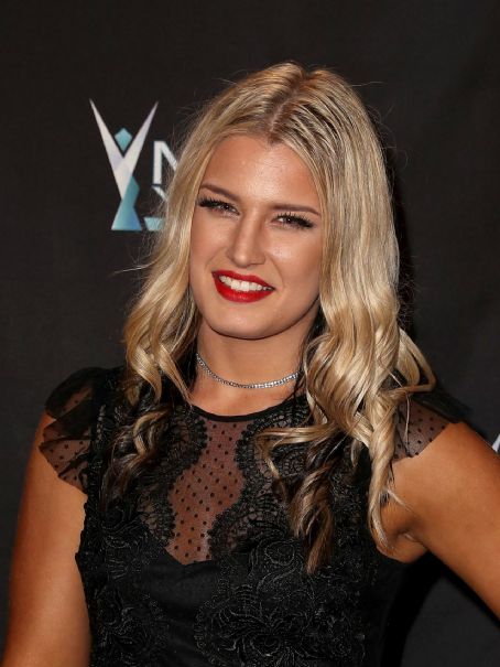 Pictures toni storm Home