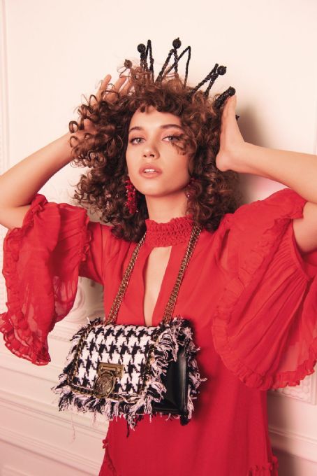 Afra Saraçoglu Bestyle Magazine Pictorial Turkey March 2019 Afra Saraçoglu Picture