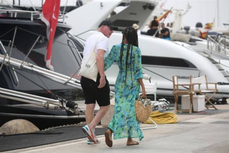 Lilian De Carvalho Monteiro – Holiday Candids In Ibiza Picture - Photo ...