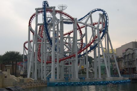 Battlestar Galactica (roller coaster)