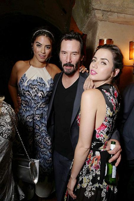 Keanu Reeves - Knock Knock