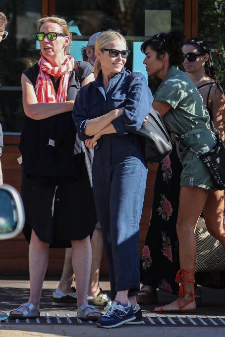 Chelsea Handler – Out for dinner and drinks at Soho House in Malibu