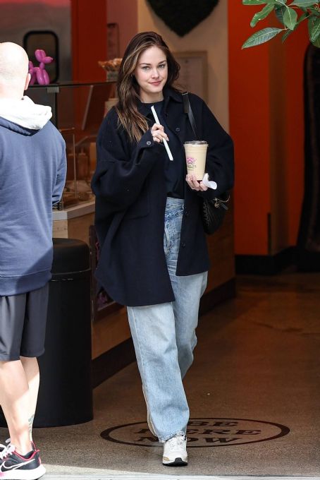 Barbara Palvin – Out for juice in Los Angeles