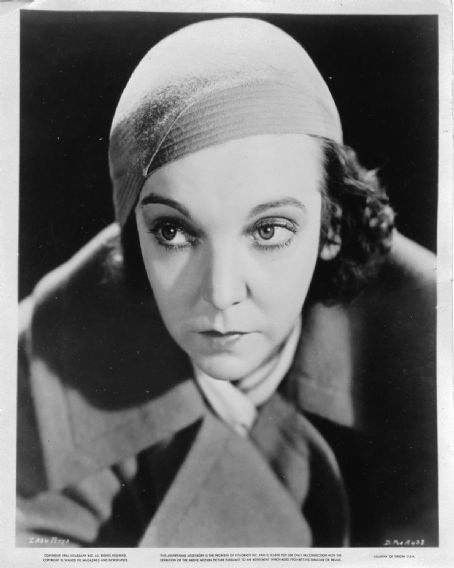 Who is Zasu Pitts dating? Zasu Pitts boyfriend, husband