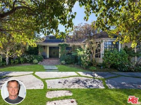 Stephen Collins Is Selling His Pricey Brentwood Homes