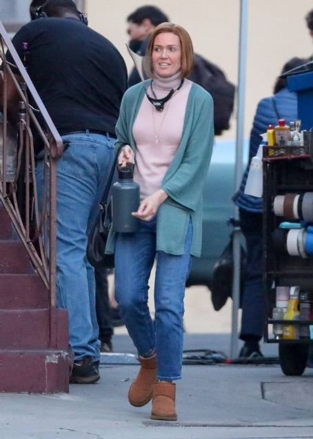 Mandy Moore – Shooting scenes for their show This Is Us in Los Angeles