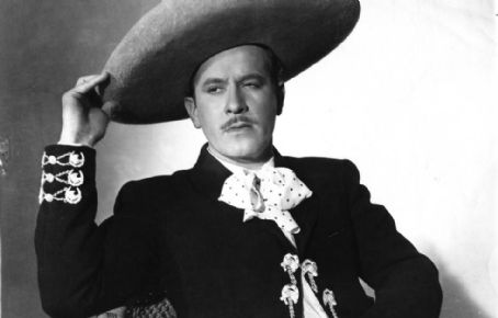 Who is Pedro Infante dating? Pedro Infante girlfriend, wife