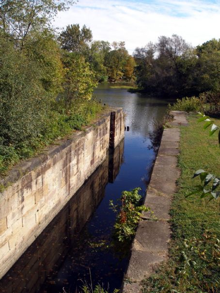 Muskingum River Navigation Historic District