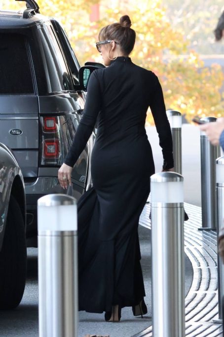 Jennifer Lopez – In tight black dress heading to business meeting