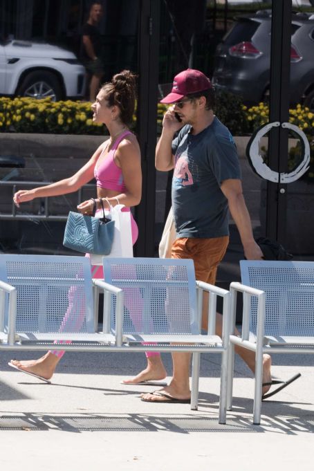 Isabel Pakzad – Leaving a workout in Los Angeles Picture - Photo of