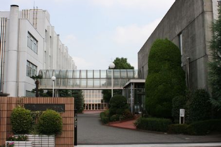 Yamamura International High School